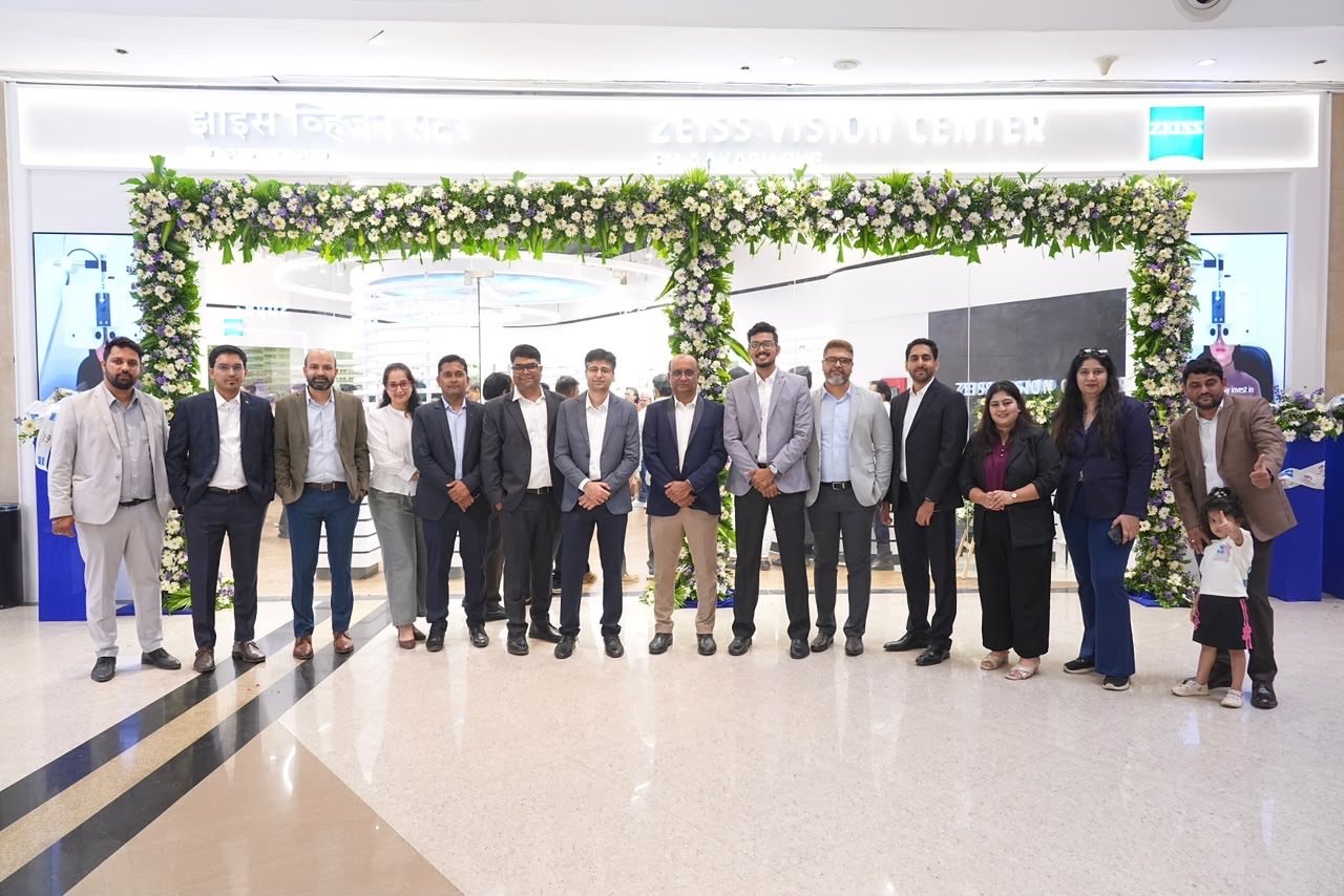 Aakash Eye Expands Vision Care Offering with the Launch of ZEISS VISION CENTER at Phoenix Marketcity, Pune